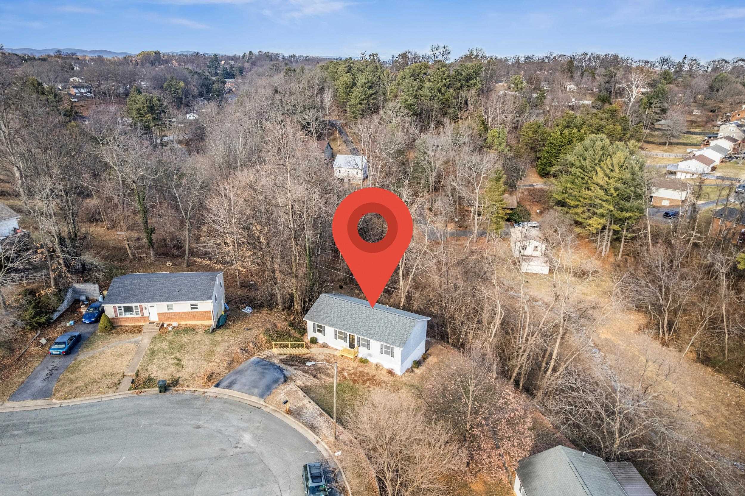 328 MONUMENT DR, STAUNTON, Virginia 24401, 3 Bedrooms Bedrooms, ,2 BathroomsBathrooms,Residential,328 MONUMENT DR,672251 MLS # 672251