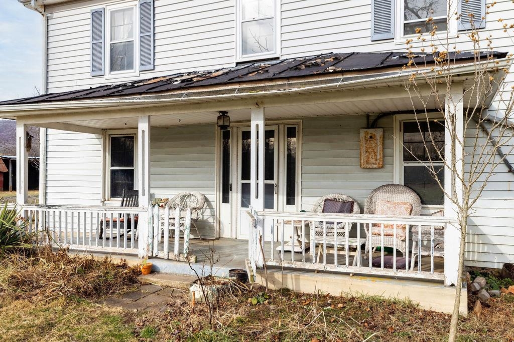 339 BUFFALO BRANCH LN, SWOOPE, Virginia 24479, 4 Bedrooms Bedrooms, ,1 BathroomBathrooms,Residential,339 BUFFALO BRANCH LN,671952 MLS # 671952