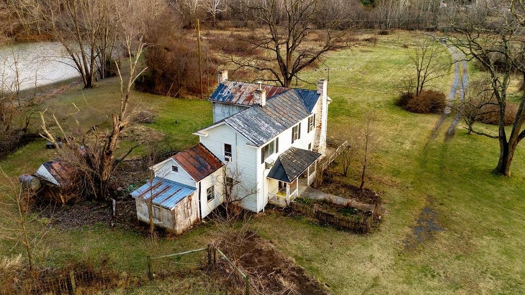 339 BUFFALO BRANCH LN, SWOOPE, Virginia 24479, 4 Bedrooms Bedrooms, ,1 BathroomBathrooms,Residential,339 BUFFALO BRANCH LN,671952 MLS # 671952