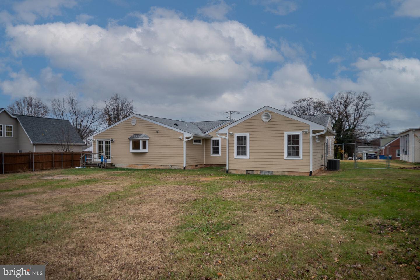 1412 DEVILS REACH RD, WOODBRIDGE, Virginia 22192, 4 Bedrooms Bedrooms, ,3 BathroomsBathrooms,Residential,For sale,1412 DEVILS REACH RD,VAPW2108384 MLS # VAPW2108384