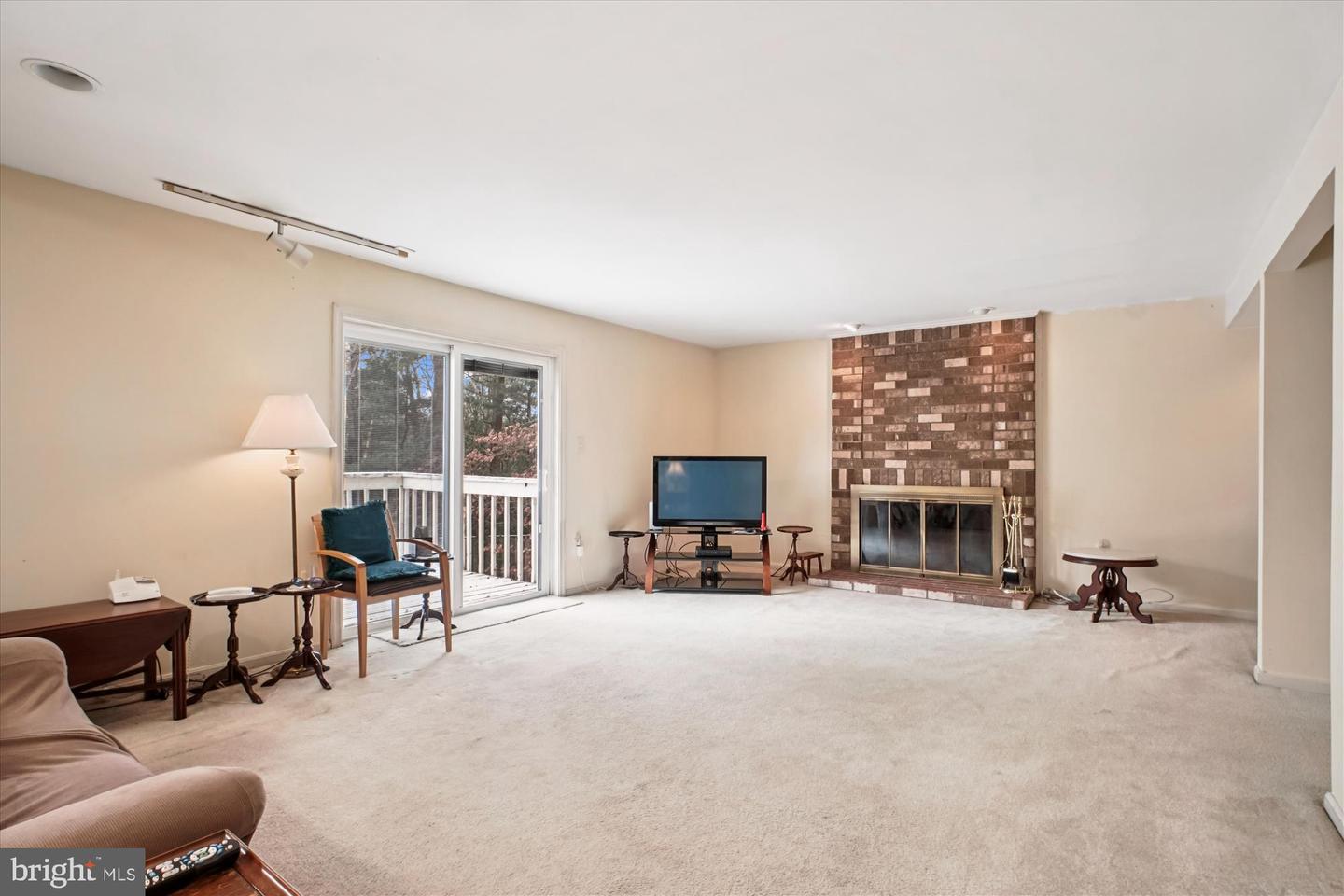 9007 EDGEPARK RD, VIENNA, Virginia 22182, 4 Bedrooms Bedrooms, ,2 BathroomsBathrooms,Residential,For sale,9007 EDGEPARK RD,VAFX2282210 MLS # VAFX2282210 9007 EDGEPARK RD, VIENNA, Virginia 22182, 4 Bedrooms Bedrooms, ,2 BathroomsBathrooms,Residential,For sale,9007 EDGEPARK RD,VAFX2282210 MLS # VAFX2282210