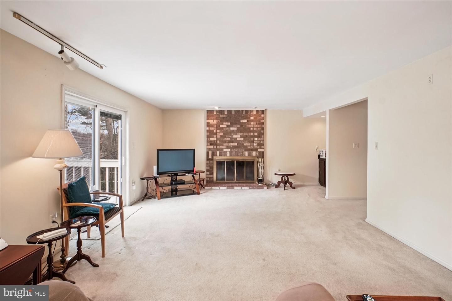 9007 EDGEPARK RD, VIENNA, Virginia 22182, 4 Bedrooms Bedrooms, ,2 BathroomsBathrooms,Residential,For sale,9007 EDGEPARK RD,VAFX2282210 MLS # VAFX2282210 9007 EDGEPARK RD, VIENNA, Virginia 22182, 4 Bedrooms Bedrooms, ,2 BathroomsBathrooms,Residential,For sale,9007 EDGEPARK RD,VAFX2282210 MLS # VAFX2282210