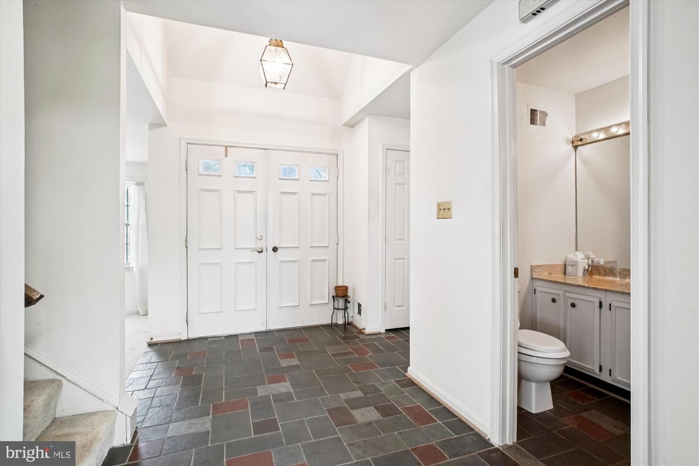 9007 EDGEPARK RD, VIENNA, Virginia 22182, 4 Bedrooms Bedrooms, ,2 BathroomsBathrooms,Residential,For sale,9007 EDGEPARK RD,VAFX2282210 MLS # VAFX2282210 9007 EDGEPARK RD, VIENNA, Virginia 22182, 4 Bedrooms Bedrooms, ,2 BathroomsBathrooms,Residential,For sale,9007 EDGEPARK RD,VAFX2282210 MLS # VAFX2282210