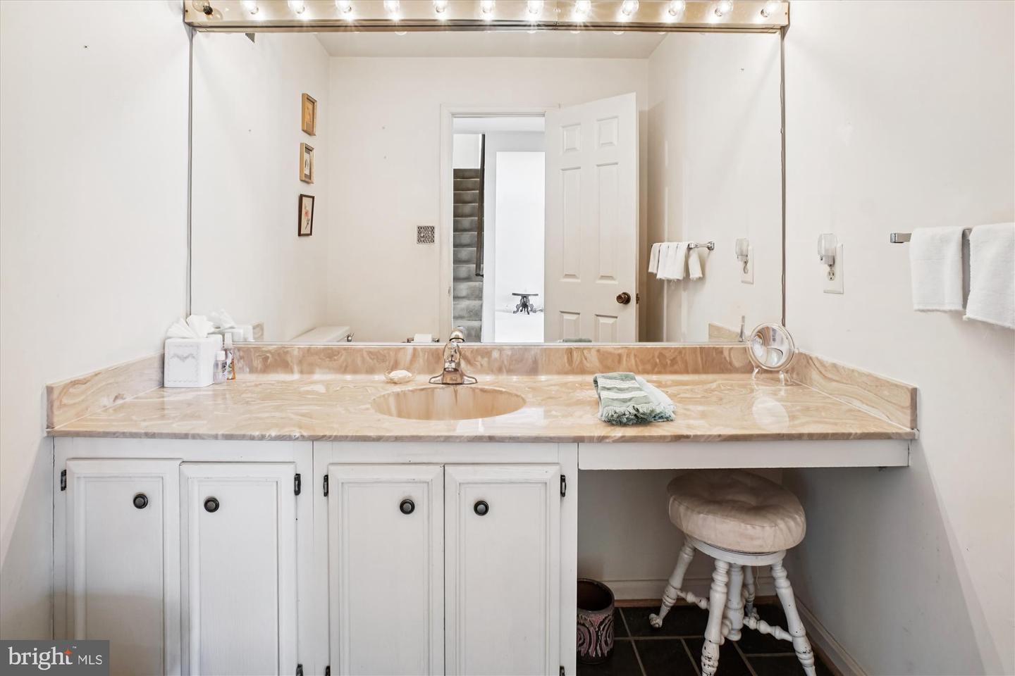 9007 EDGEPARK RD, VIENNA, Virginia 22182, 4 Bedrooms Bedrooms, ,2 BathroomsBathrooms,Residential,For sale,9007 EDGEPARK RD,VAFX2282210 MLS # VAFX2282210 9007 EDGEPARK RD, VIENNA, Virginia 22182, 4 Bedrooms Bedrooms, ,2 BathroomsBathrooms,Residential,For sale,9007 EDGEPARK RD,VAFX2282210 MLS # VAFX2282210