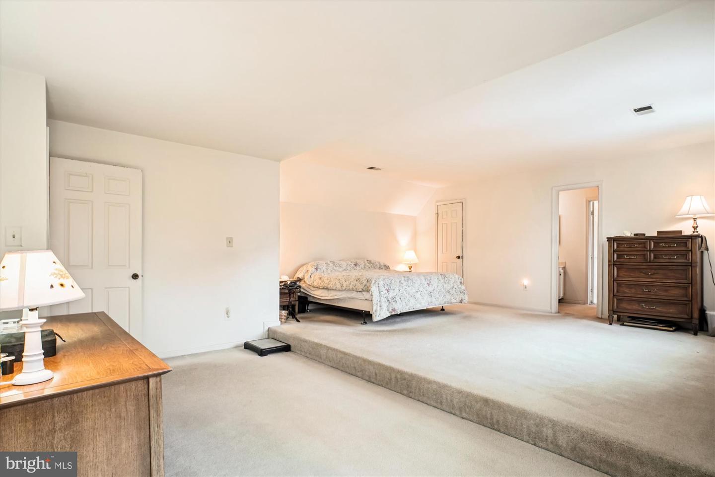 9007 EDGEPARK RD, VIENNA, Virginia 22182, 4 Bedrooms Bedrooms, ,2 BathroomsBathrooms,Residential,For sale,9007 EDGEPARK RD,VAFX2282210 MLS # VAFX2282210 9007 EDGEPARK RD, VIENNA, Virginia 22182, 4 Bedrooms Bedrooms, ,2 BathroomsBathrooms,Residential,For sale,9007 EDGEPARK RD,VAFX2282210 MLS # VAFX2282210