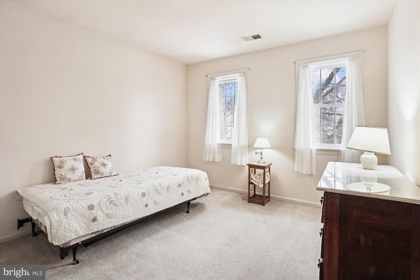 9007 EDGEPARK RD, VIENNA, Virginia 22182, 4 Bedrooms Bedrooms, ,2 BathroomsBathrooms,Residential,For sale,9007 EDGEPARK RD,VAFX2282210 MLS # VAFX2282210 9007 EDGEPARK RD, VIENNA, Virginia 22182, 4 Bedrooms Bedrooms, ,2 BathroomsBathrooms,Residential,For sale,9007 EDGEPARK RD,VAFX2282210 MLS # VAFX2282210