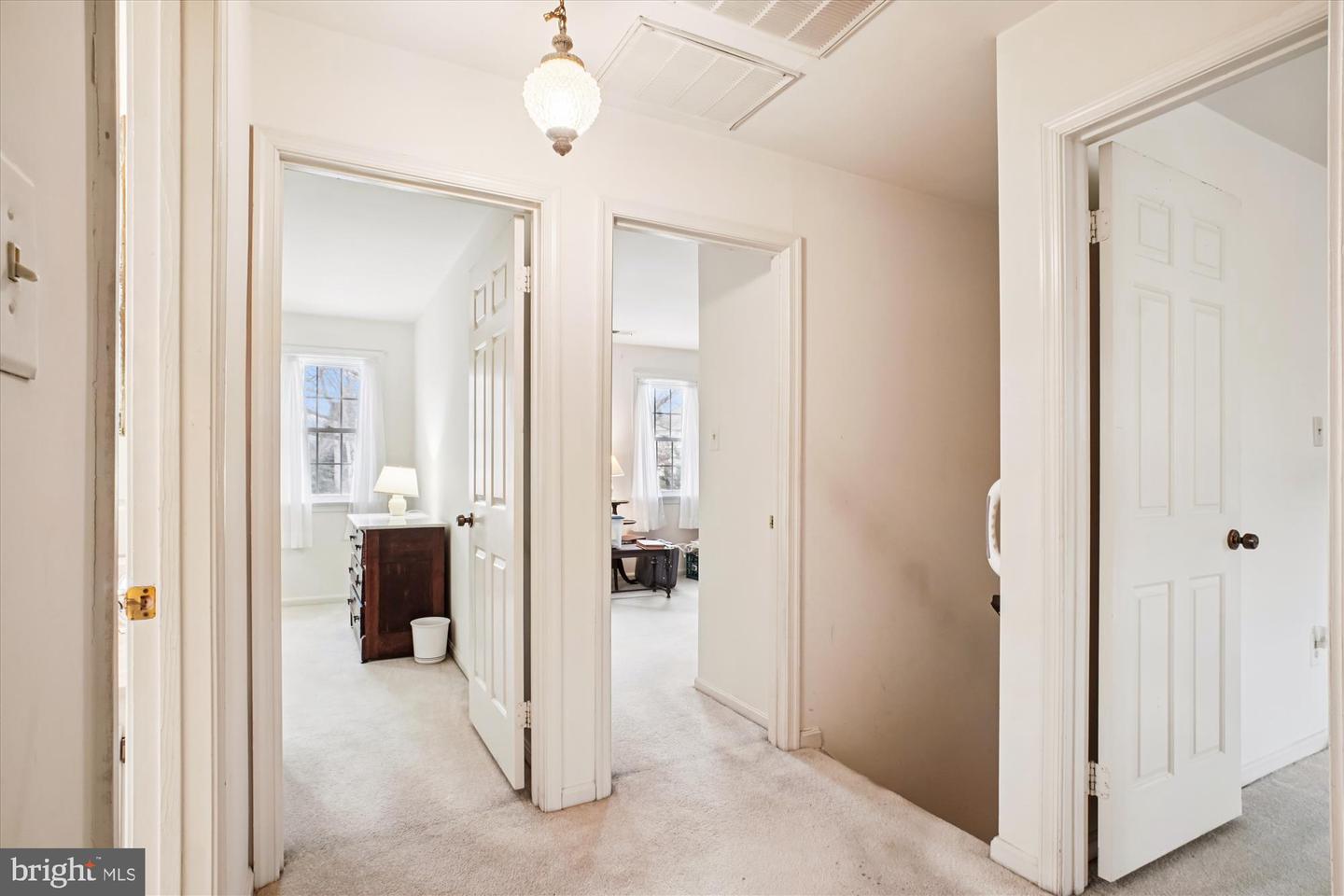 9007 EDGEPARK RD, VIENNA, Virginia 22182, 4 Bedrooms Bedrooms, ,2 BathroomsBathrooms,Residential,For sale,9007 EDGEPARK RD,VAFX2282210 MLS # VAFX2282210 9007 EDGEPARK RD, VIENNA, Virginia 22182, 4 Bedrooms Bedrooms, ,2 BathroomsBathrooms,Residential,For sale,9007 EDGEPARK RD,VAFX2282210 MLS # VAFX2282210