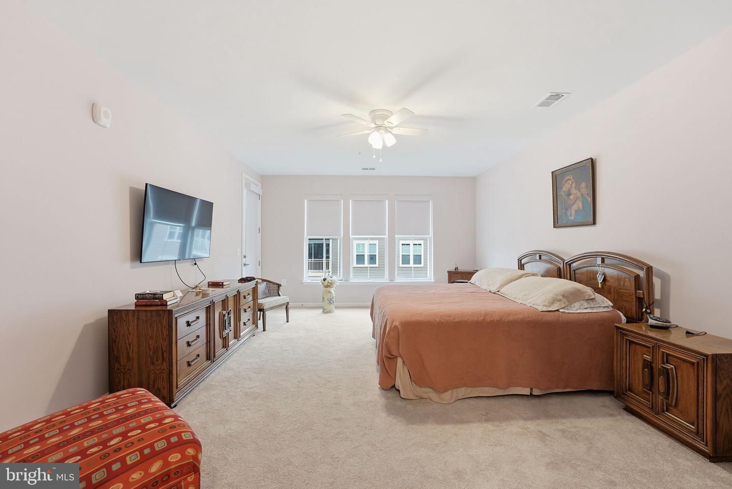 13950 ENGLEFIELD DR #302, WOODBRIDGE, Virginia 22193, 2 Bedrooms Bedrooms, ,2 BathroomsBathrooms,Residential,For sale,13950 ENGLEFIELD DR #302,VAPW2109076 MLS # VAPW2109076