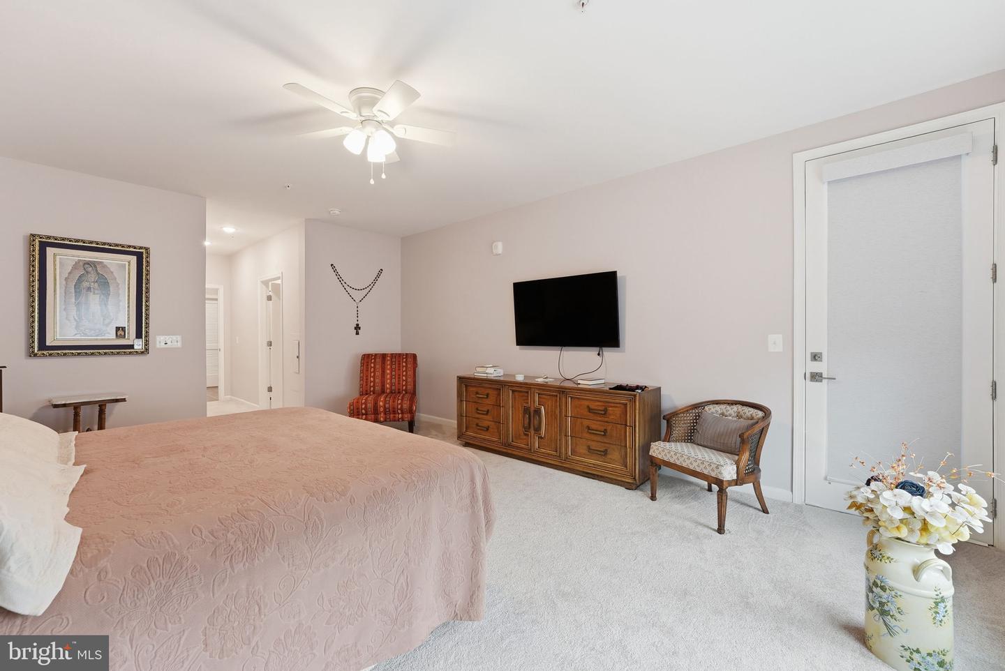 13950 ENGLEFIELD DR #302, WOODBRIDGE, Virginia 22193, 2 Bedrooms Bedrooms, ,2 BathroomsBathrooms,Residential,For sale,13950 ENGLEFIELD DR #302,VAPW2109076 MLS # VAPW2109076