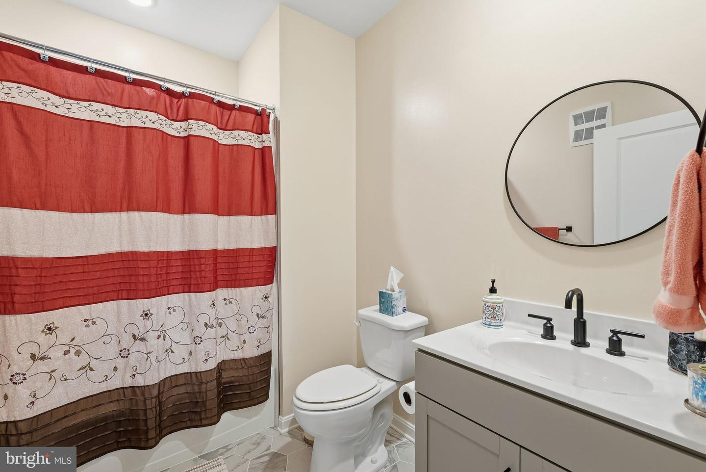 13950 ENGLEFIELD DR #302, WOODBRIDGE, Virginia 22193, 2 Bedrooms Bedrooms, ,2 BathroomsBathrooms,Residential,For sale,13950 ENGLEFIELD DR #302,VAPW2109076 MLS # VAPW2109076