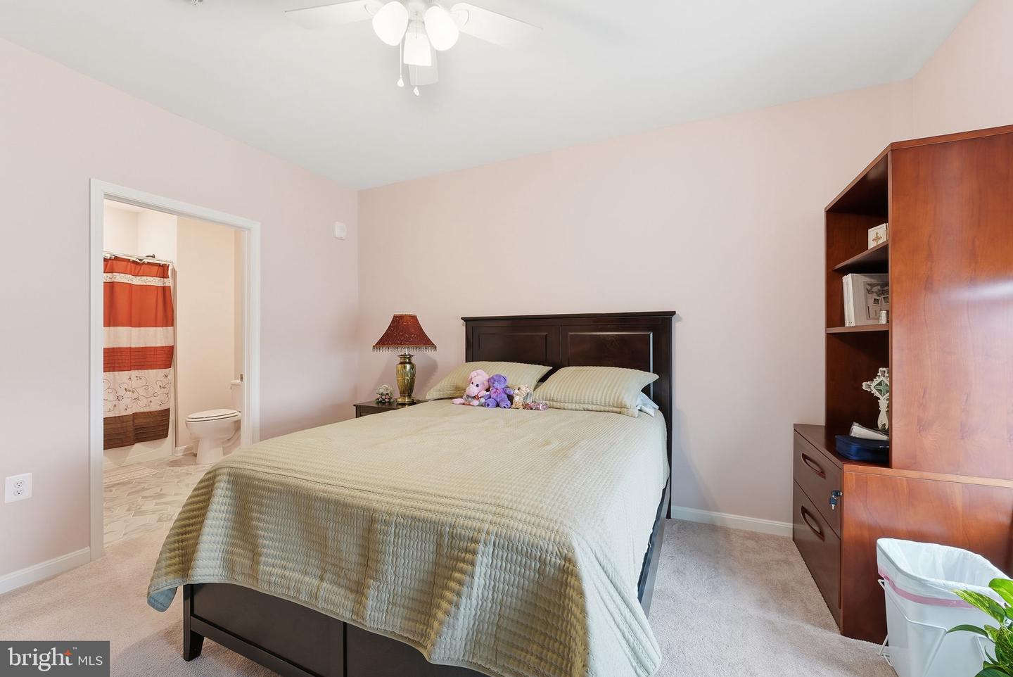 13950 ENGLEFIELD DR #302, WOODBRIDGE, Virginia 22193, 2 Bedrooms Bedrooms, ,2 BathroomsBathrooms,Residential,For sale,13950 ENGLEFIELD DR #302,VAPW2109076 MLS # VAPW2109076