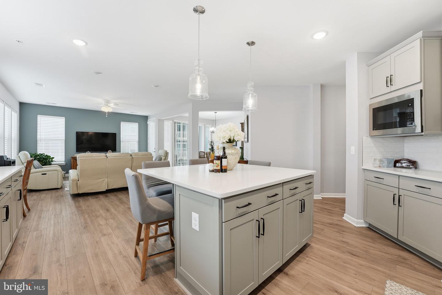 13950 ENGLEFIELD DR #302, WOODBRIDGE, Virginia 22193, 2 Bedrooms Bedrooms, ,2 BathroomsBathrooms,Residential,For sale,13950 ENGLEFIELD DR #302,VAPW2109076 MLS # VAPW2109076