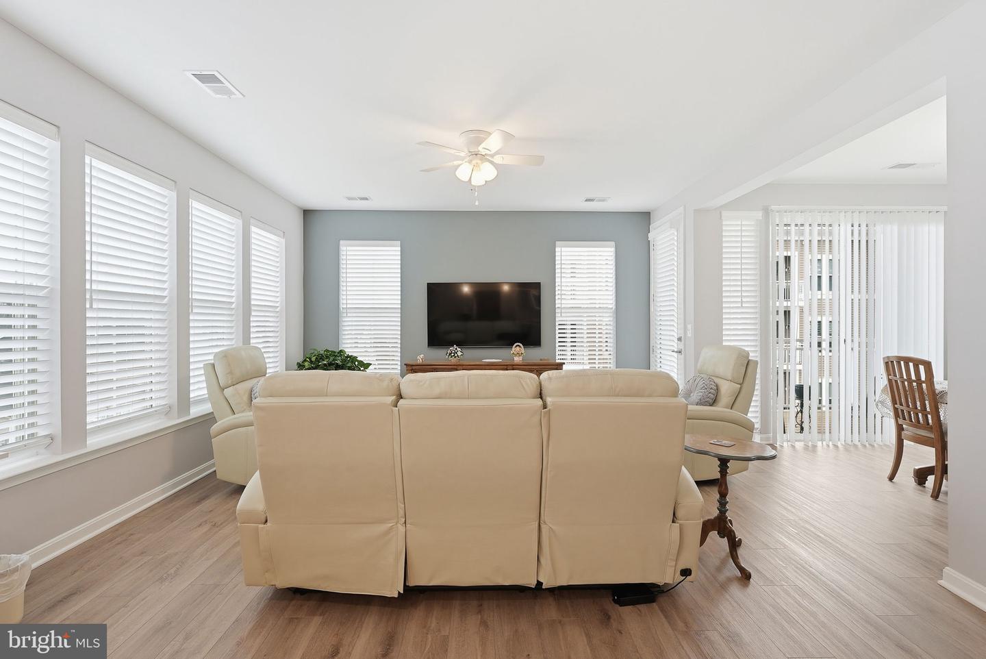 13950 ENGLEFIELD DR #302, WOODBRIDGE, Virginia 22193, 2 Bedrooms Bedrooms, ,2 BathroomsBathrooms,Residential,For sale,13950 ENGLEFIELD DR #302,VAPW2109076 MLS # VAPW2109076