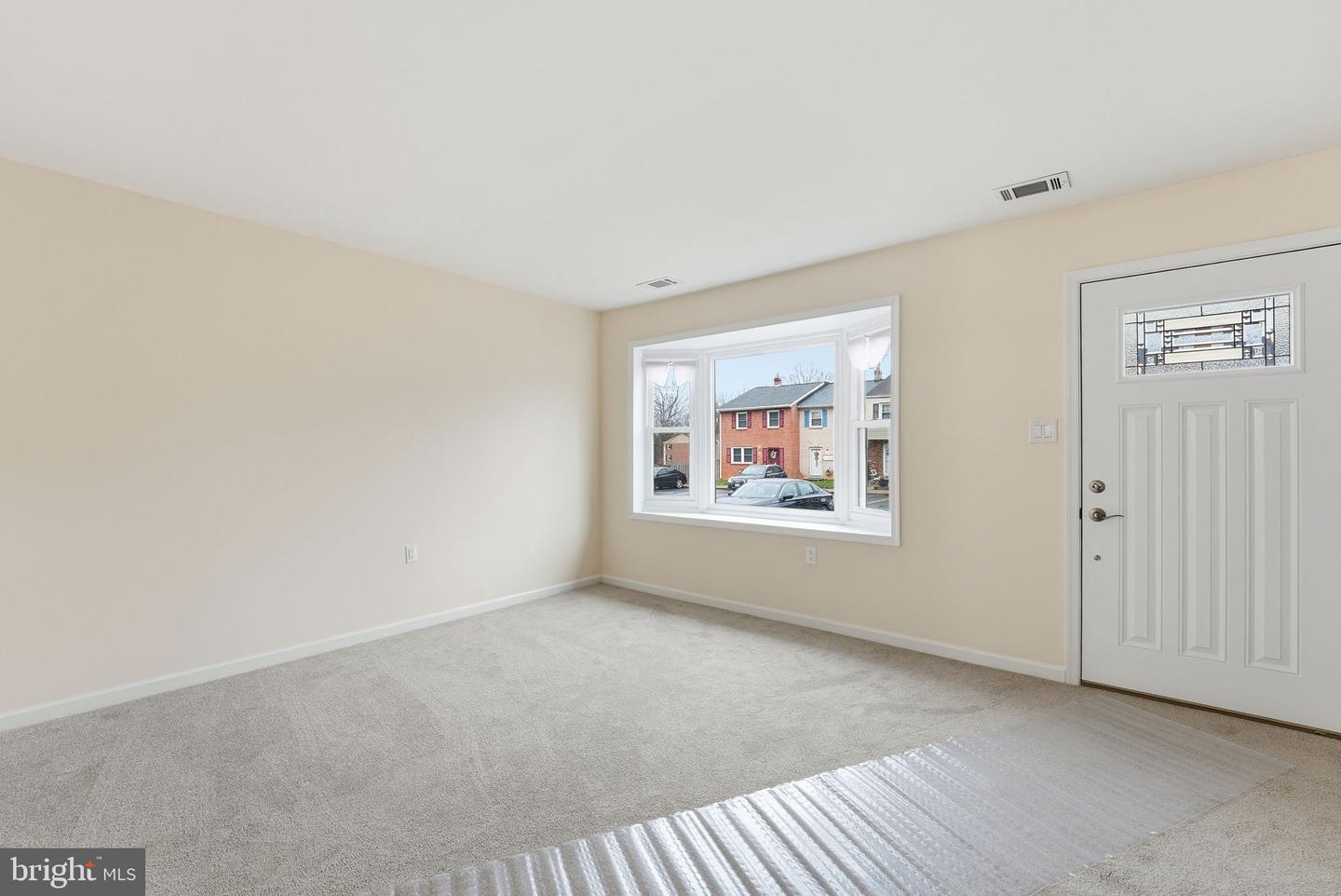 14629 EARLHAM CT, WOODBRIDGE, Virginia 22193, 3 Bedrooms Bedrooms, ,1 BathroomBathrooms,Residential,For sale,14629 EARLHAM CT,VAPW2109274 MLS # VAPW2109274