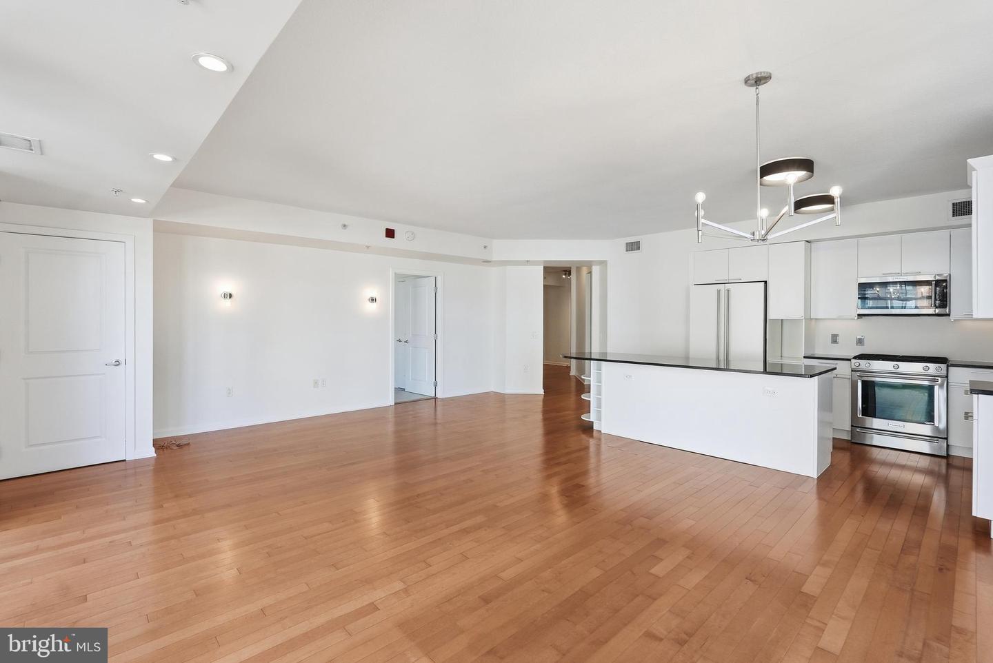 440 L ST NW #805, WASHINGTON, District Of Columbia 20001, 3 Bedrooms Bedrooms, ,2 BathroomsBathrooms,Residential,For sale,440 L ST NW #805,DCDC2238888 MLS # DCDC2238888