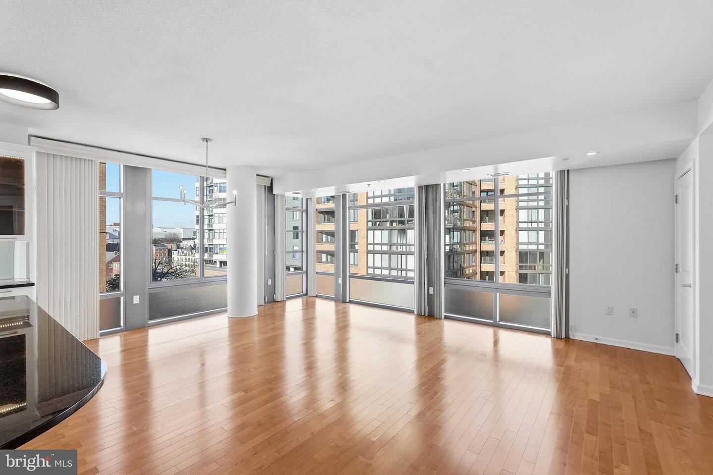 440 L ST NW #805, WASHINGTON, District Of Columbia 20001, 3 Bedrooms Bedrooms, ,2 BathroomsBathrooms,Residential,For sale,440 L ST NW #805,DCDC2238888 MLS # DCDC2238888