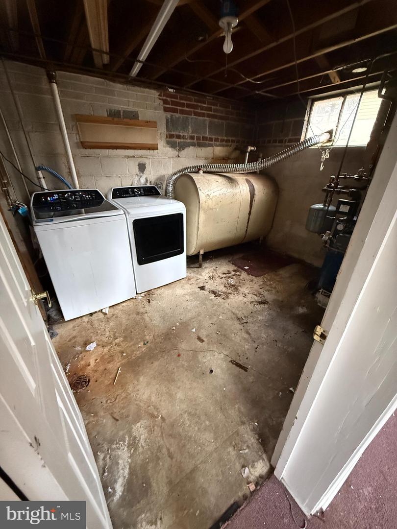 1515 FRANCES DR, WOODBRIDGE, Virginia 22191, 4 Bedrooms Bedrooms, ,2 BathroomsBathrooms,Residential,For sale,1515 FRANCES DR,VAPW2109700 MLS # VAPW2109700