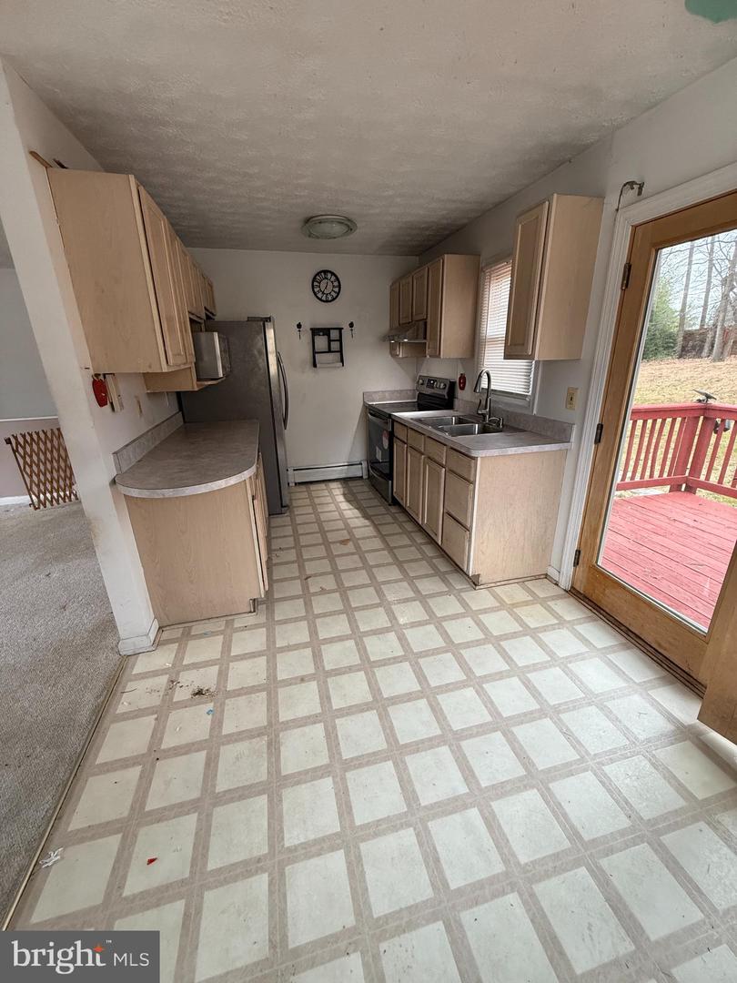 1515 FRANCES DR, WOODBRIDGE, Virginia 22191, 4 Bedrooms Bedrooms, ,2 BathroomsBathrooms,Residential,For sale,1515 FRANCES DR,VAPW2109700 MLS # VAPW2109700