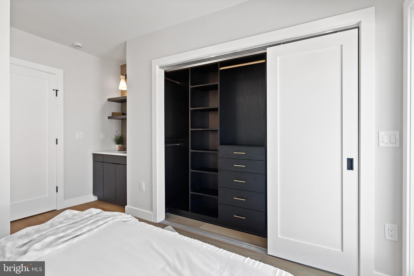 1208 M ST NW #61, WASHINGTON, District Of Columbia 20005, 2 Bedrooms Bedrooms, ,2 BathroomsBathrooms,Residential,For sale,1208 M ST NW #61,DCDC2239208 MLS # DCDC2239208