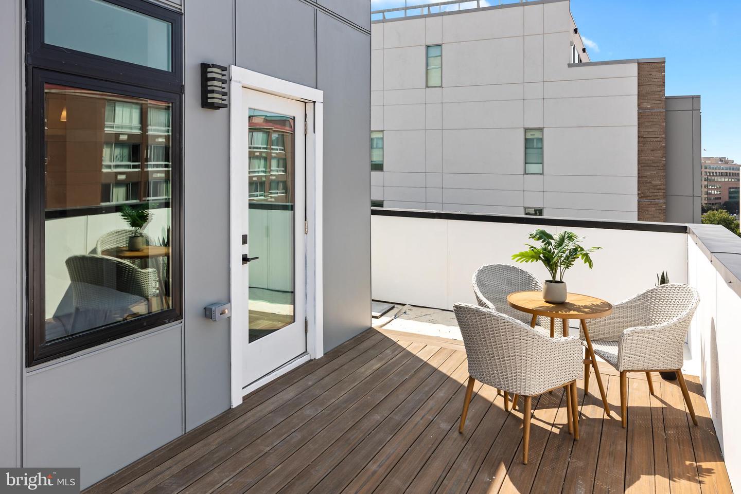 1208 M ST NW #61, WASHINGTON, District Of Columbia 20005, 2 Bedrooms Bedrooms, ,2 BathroomsBathrooms,Residential,For sale,1208 M ST NW #61,DCDC2239208 MLS # DCDC2239208