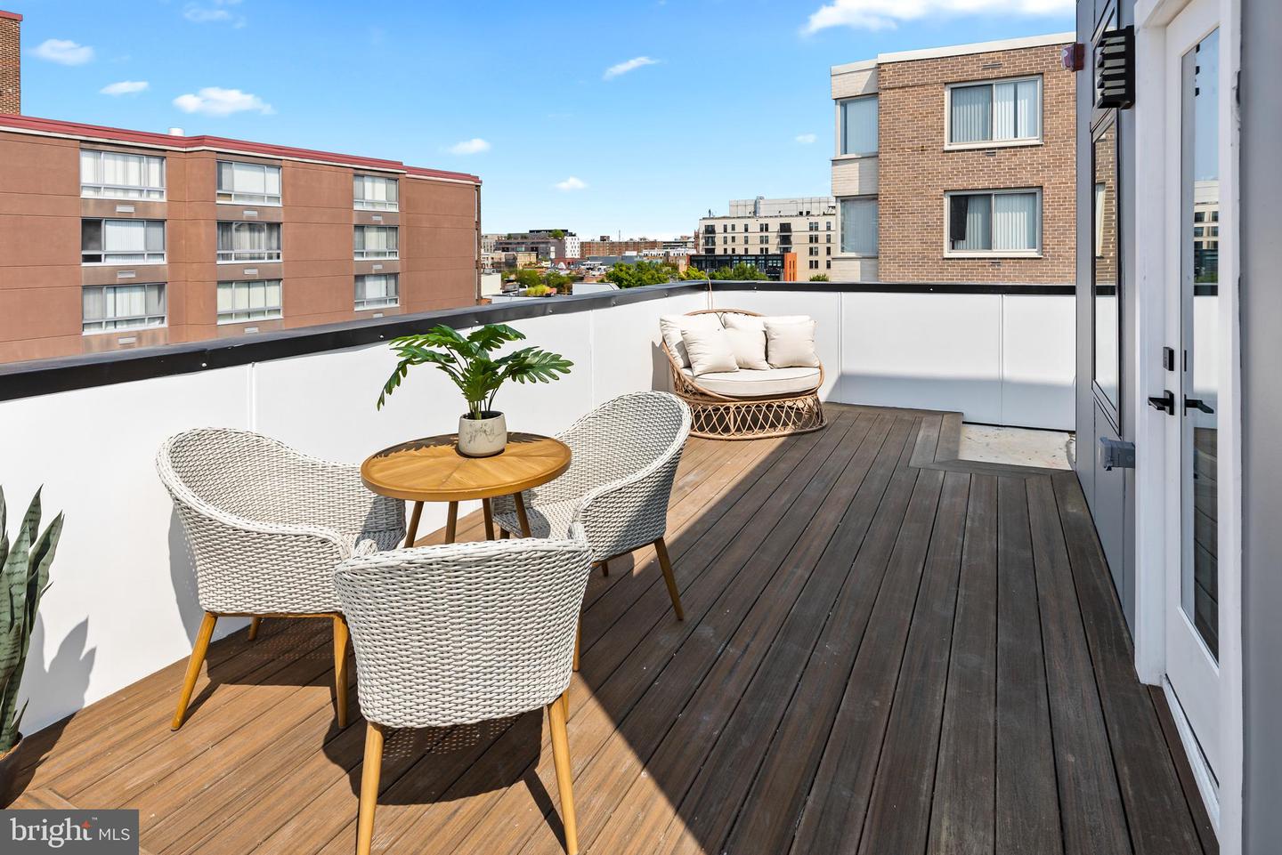 1208 M ST NW #61, WASHINGTON, District Of Columbia 20005, 2 Bedrooms Bedrooms, ,2 BathroomsBathrooms,Residential,For sale,1208 M ST NW #61,DCDC2239208 MLS # DCDC2239208