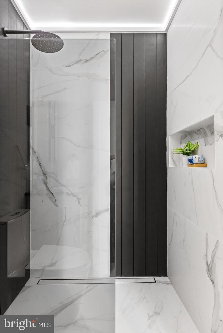 1208 M ST NW #61, WASHINGTON, District Of Columbia 20005, 2 Bedrooms Bedrooms, ,2 BathroomsBathrooms,Residential,For sale,1208 M ST NW #61,DCDC2239208 MLS # DCDC2239208