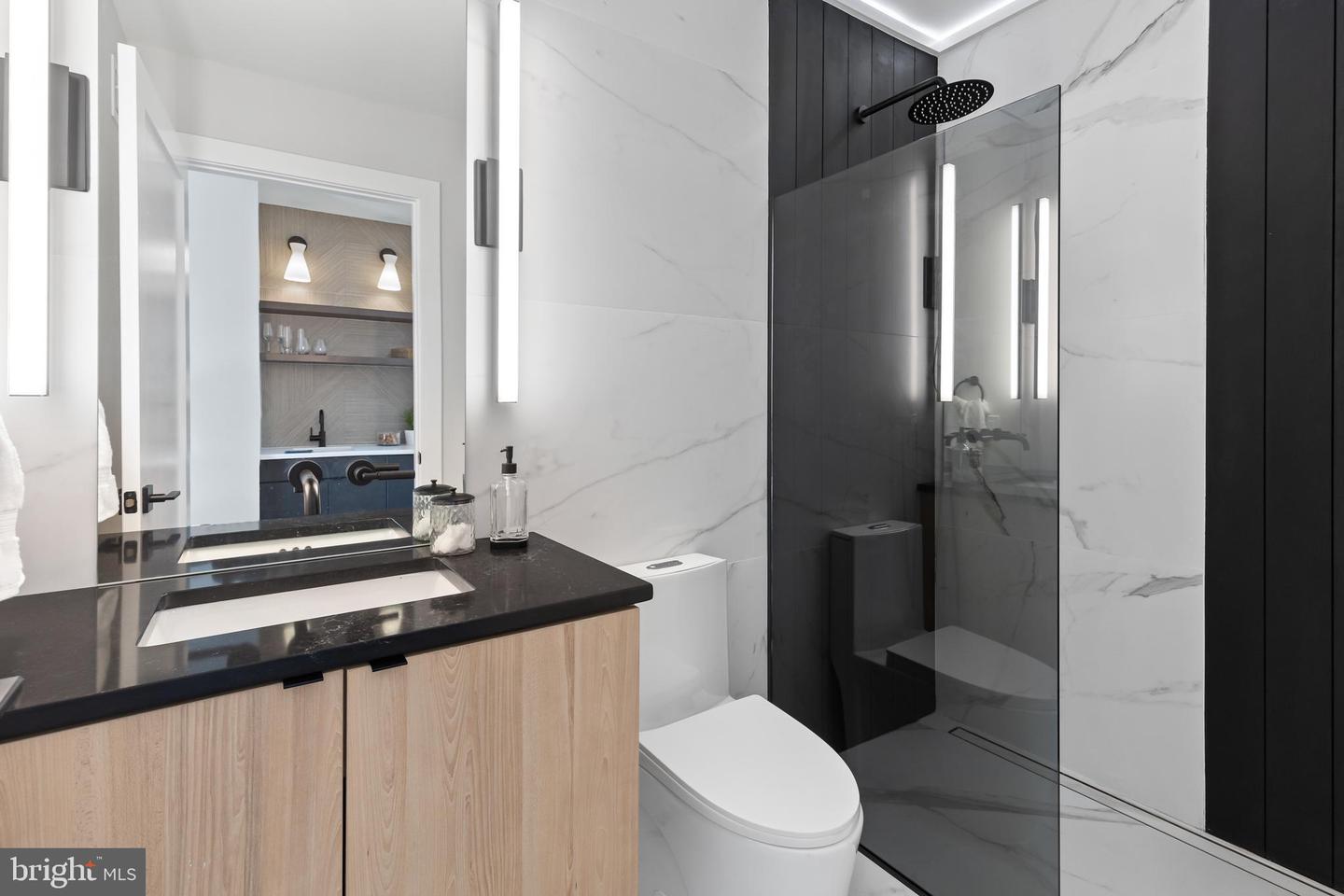 1208 M ST NW #61, WASHINGTON, District Of Columbia 20005, 2 Bedrooms Bedrooms, ,2 BathroomsBathrooms,Residential,For sale,1208 M ST NW #61,DCDC2239208 MLS # DCDC2239208