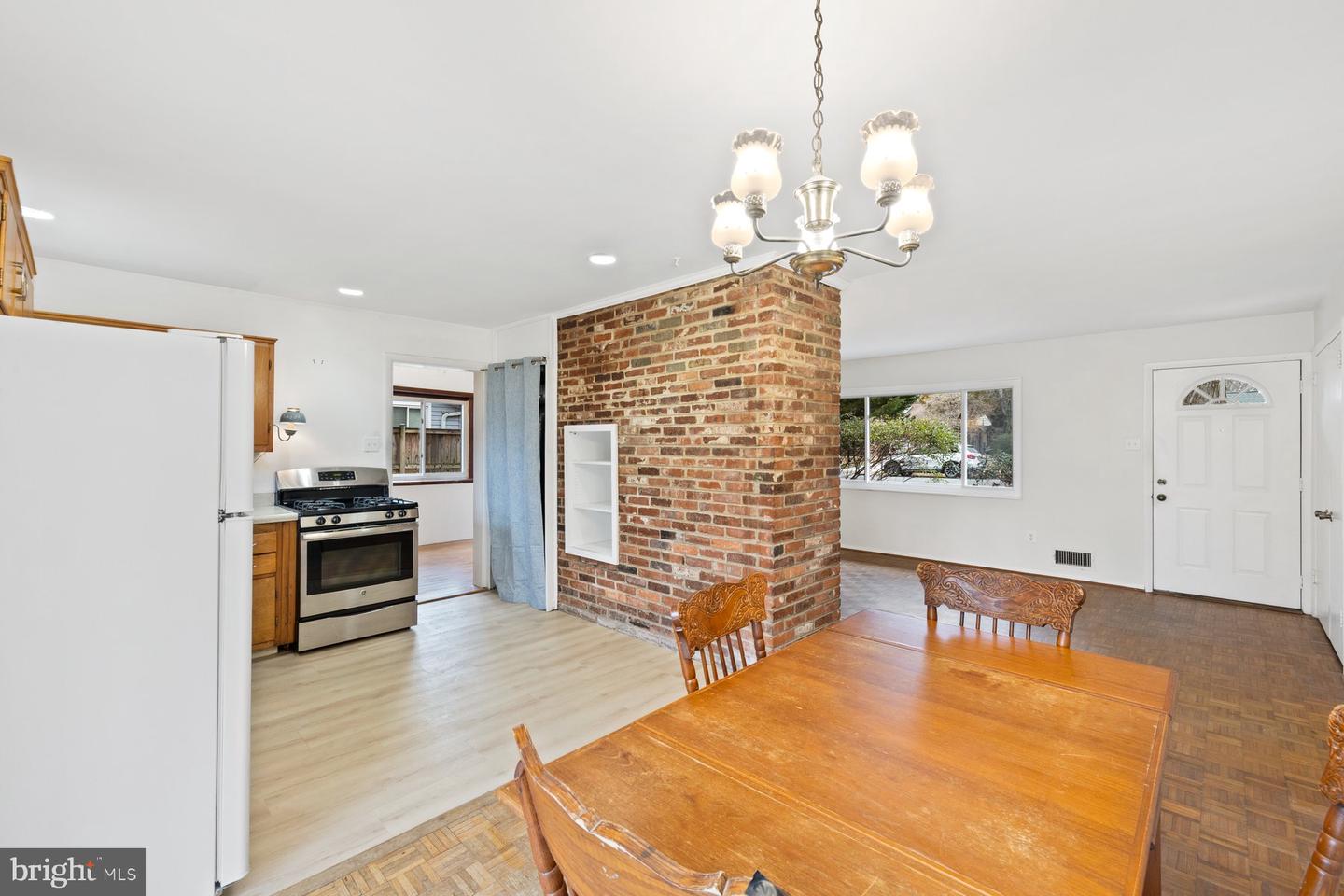 7119 CATLETT ST, SPRINGFIELD, Virginia 22151, 3 Bedrooms Bedrooms, ,1 BathroomBathrooms,Residential,For sale,7119 CATLETT ST,VAFX2283876 MLS # VAFX2283876 7119 CATLETT ST, SPRINGFIELD, Virginia 22151, 3 Bedrooms Bedrooms, ,1 BathroomBathrooms,Residential,For sale,7119 CATLETT ST,VAFX2283876 MLS # VAFX2283876