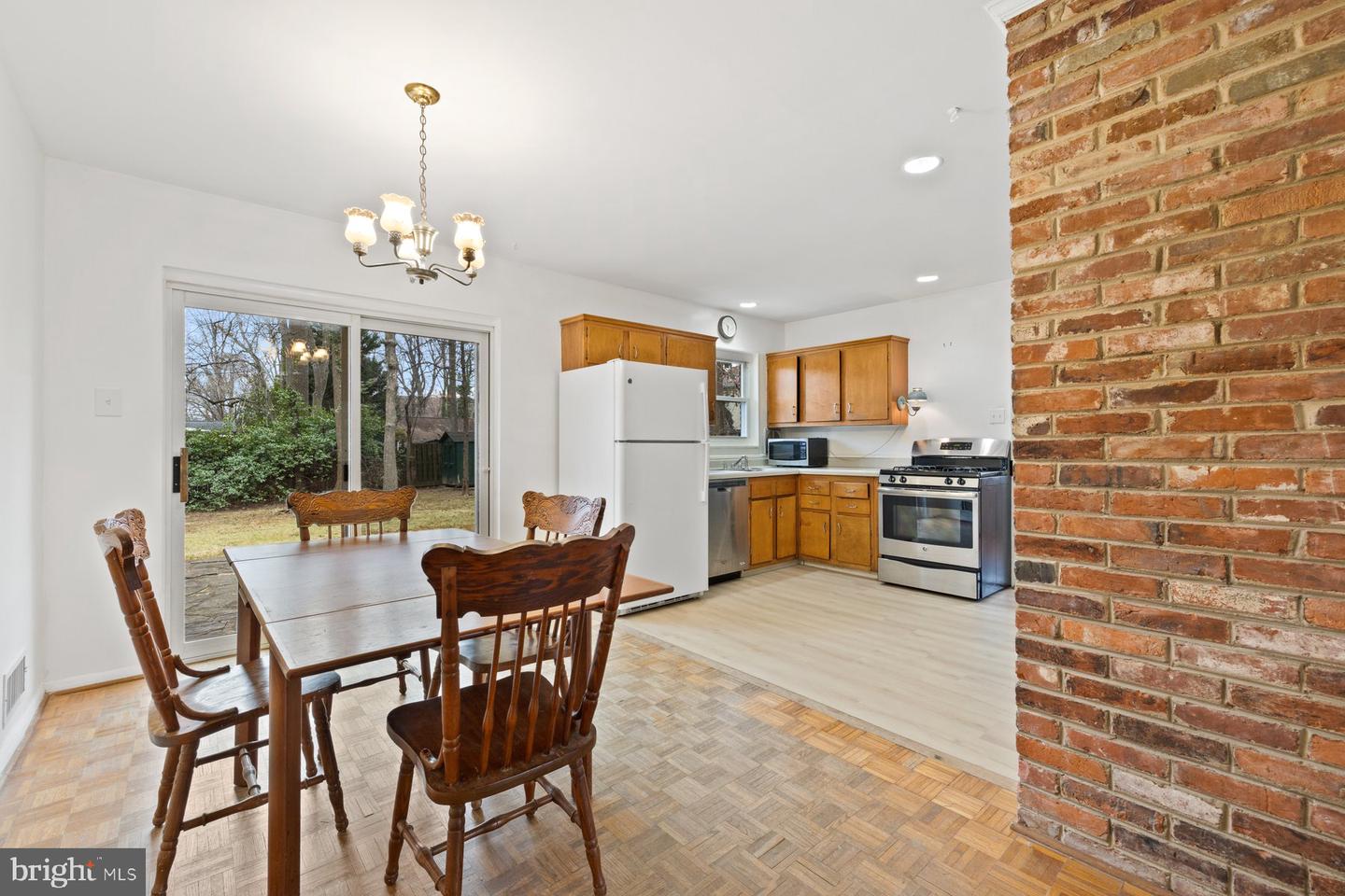 7119 CATLETT ST, SPRINGFIELD, Virginia 22151, 3 Bedrooms Bedrooms, ,1 BathroomBathrooms,Residential,For sale,7119 CATLETT ST,VAFX2283876 MLS # VAFX2283876 7119 CATLETT ST, SPRINGFIELD, Virginia 22151, 3 Bedrooms Bedrooms, ,1 BathroomBathrooms,Residential,For sale,7119 CATLETT ST,VAFX2283876 MLS # VAFX2283876