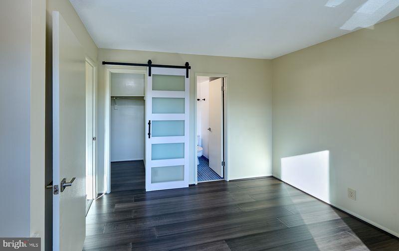 205 YOAKUM PKWY #305, ALEXANDRIA, Virginia 22304, 2 Bedrooms Bedrooms, ,2 BathroomsBathrooms,Residential,For sale,205 YOAKUM PKWY #305,VAAX2052826 MLS # VAAX2052826