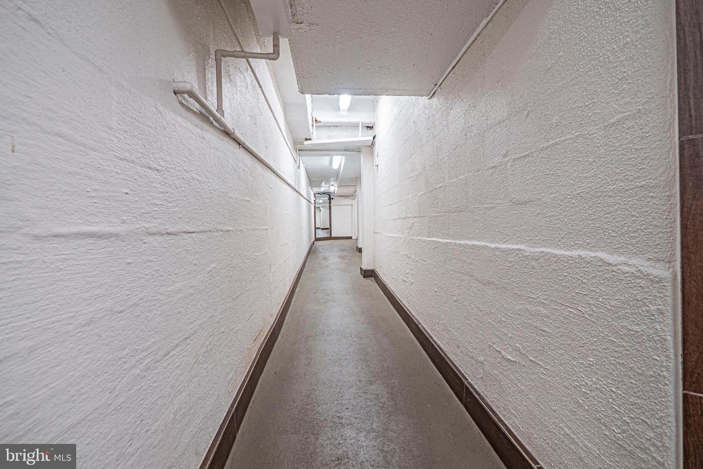 205 YOAKUM PKWY #305, ALEXANDRIA, Virginia 22304, 2 Bedrooms Bedrooms, ,2 BathroomsBathrooms,Residential,For sale,205 YOAKUM PKWY #305,VAAX2052826 MLS # VAAX2052826