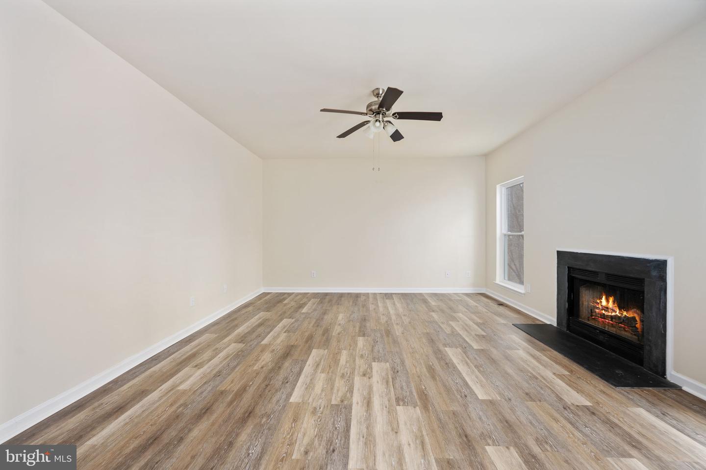 8 NEWPORT CT, STAFFORD, Virginia 22554, 4 Bedrooms Bedrooms, ,3 BathroomsBathrooms,Residential,For sale,8 NEWPORT CT,VAST2044980 MLS # VAST2044980