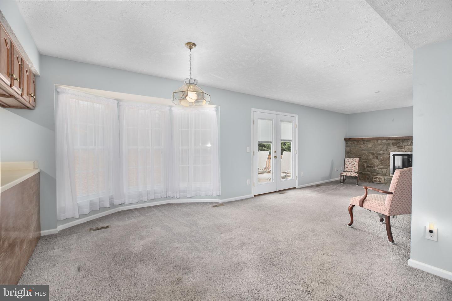 11210 SPRINGFIELD DR, FREDERICKSBURG, Virginia 22408, 5 Bedrooms Bedrooms, ,3 BathroomsBathrooms,Residential,For sale,11210 SPRINGFIELD DR,VASP2038444 MLS # VASP2038444