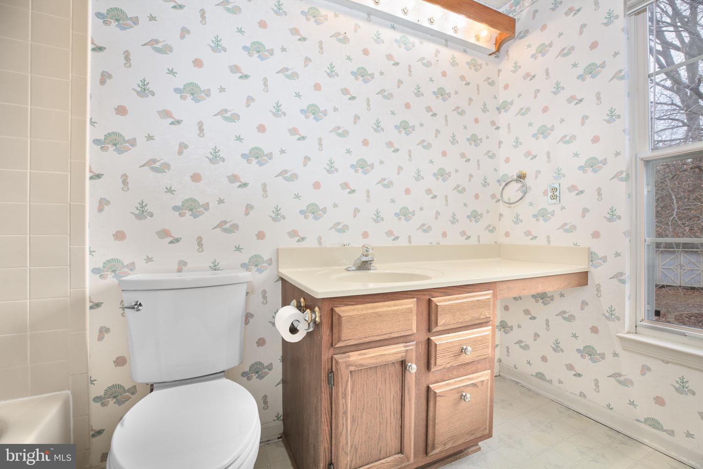 11210 SPRINGFIELD DR, FREDERICKSBURG, Virginia 22408, 5 Bedrooms Bedrooms, ,3 BathroomsBathrooms,Residential,For sale,11210 SPRINGFIELD DR,VASP2038444 MLS # VASP2038444