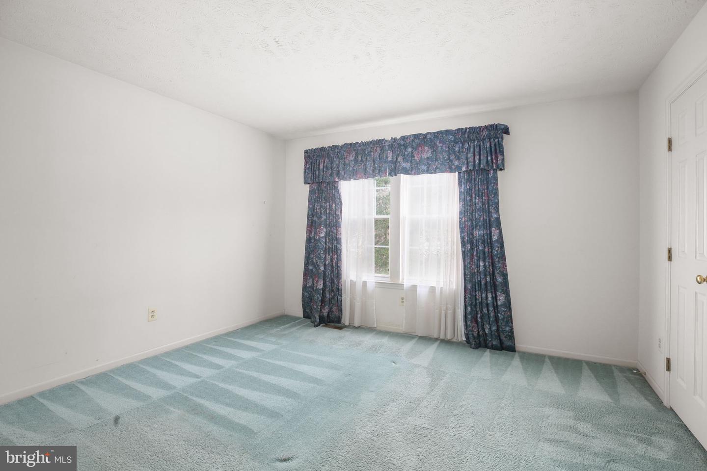 11210 SPRINGFIELD DR, FREDERICKSBURG, Virginia 22408, 5 Bedrooms Bedrooms, ,3 BathroomsBathrooms,Residential,For sale,11210 SPRINGFIELD DR,VASP2038444 MLS # VASP2038444