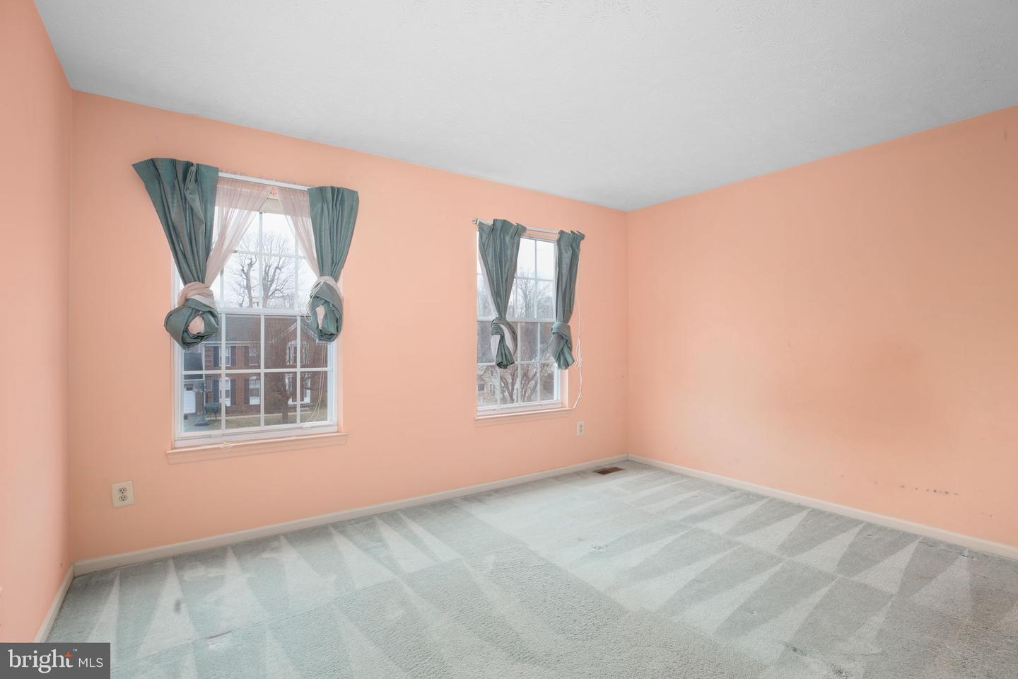 11210 SPRINGFIELD DR, FREDERICKSBURG, Virginia 22408, 5 Bedrooms Bedrooms, ,3 BathroomsBathrooms,Residential,For sale,11210 SPRINGFIELD DR,VASP2038444 MLS # VASP2038444