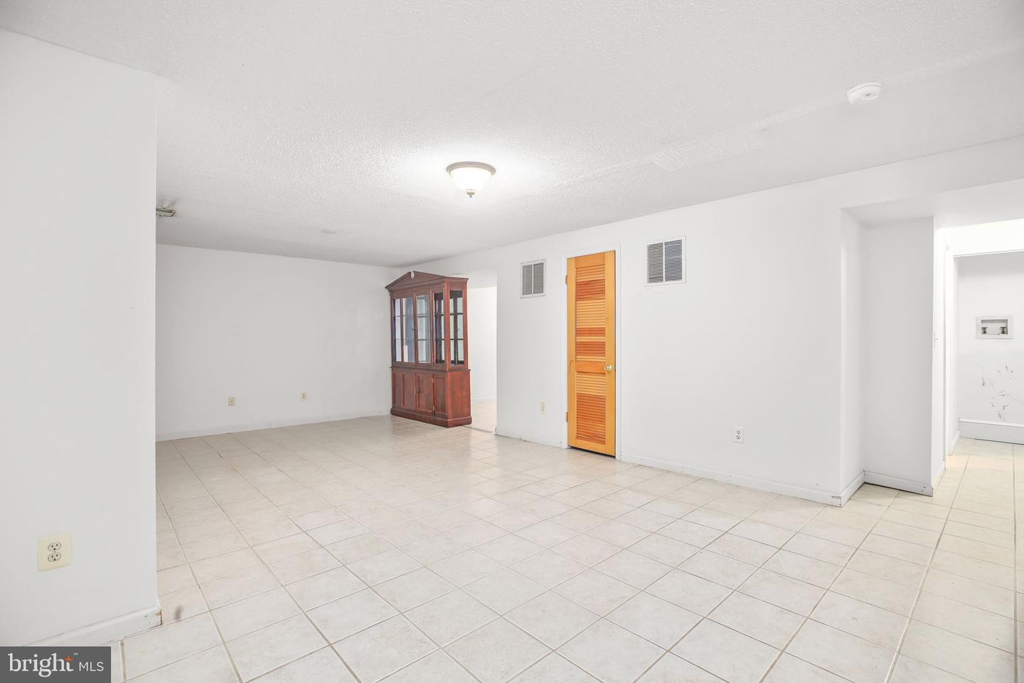 11210 SPRINGFIELD DR, FREDERICKSBURG, Virginia 22408, 5 Bedrooms Bedrooms, ,3 BathroomsBathrooms,Residential,For sale,11210 SPRINGFIELD DR,VASP2038444 MLS # VASP2038444