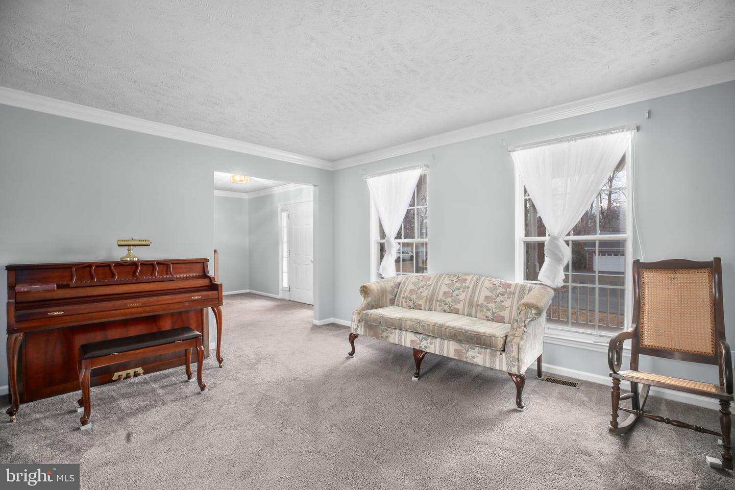 11210 SPRINGFIELD DR, FREDERICKSBURG, Virginia 22408, 5 Bedrooms Bedrooms, ,3 BathroomsBathrooms,Residential,For sale,11210 SPRINGFIELD DR,VASP2038444 MLS # VASP2038444