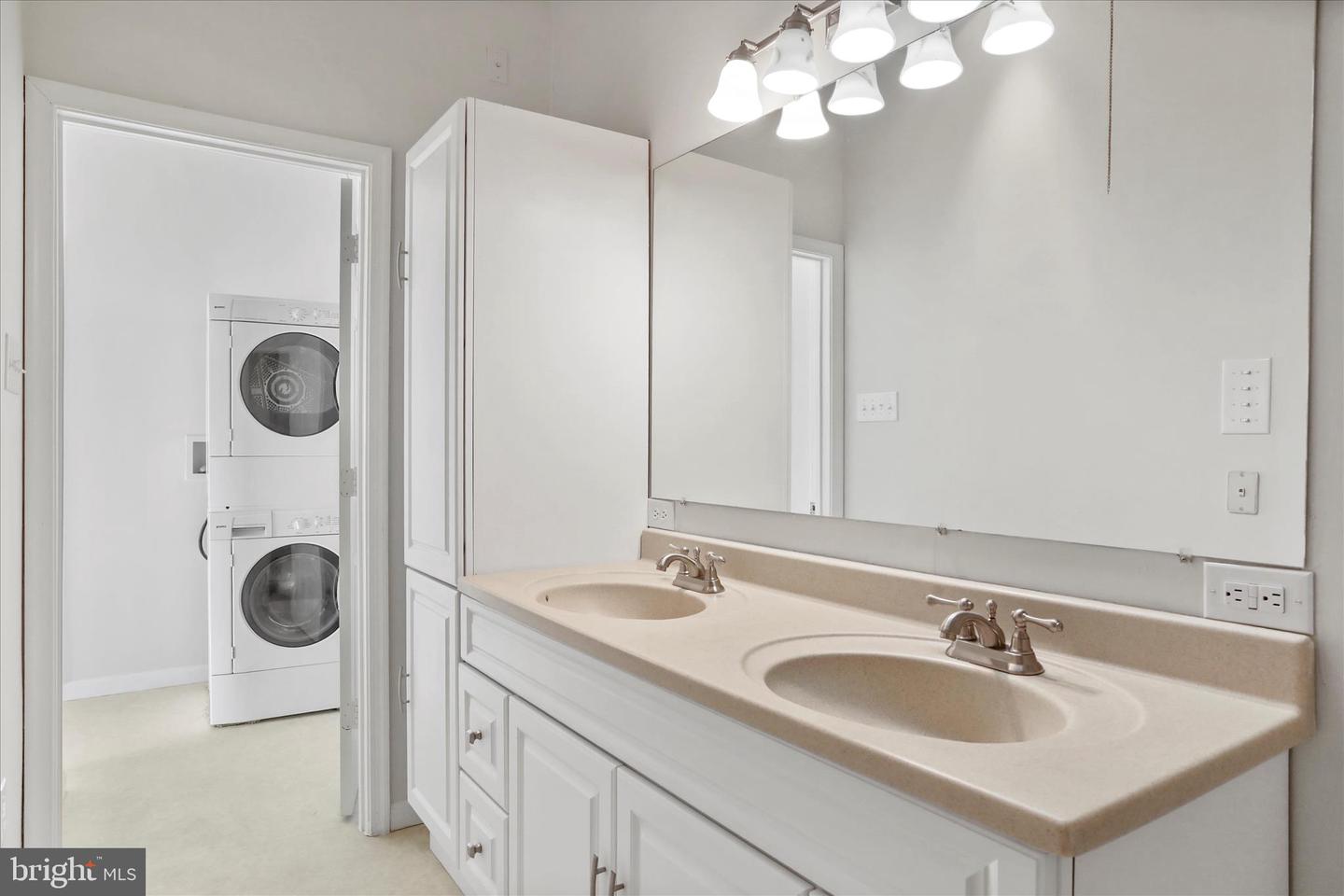 9653 OLD WELLINGTON RD, MANASSAS, Virginia 20110, 4 Bedrooms Bedrooms, ,5 BathroomsBathrooms,Residential,For sale,9653 OLD WELLINGTON RD,VAMN2009894 MLS # VAMN2009894 9653 OLD WELLINGTON RD, MANASSAS, Virginia 20110, 4 Bedrooms Bedrooms, ,5 BathroomsBathrooms,Residential,For sale,9653 OLD WELLINGTON RD,VAMN2009894 MLS # VAMN2009894