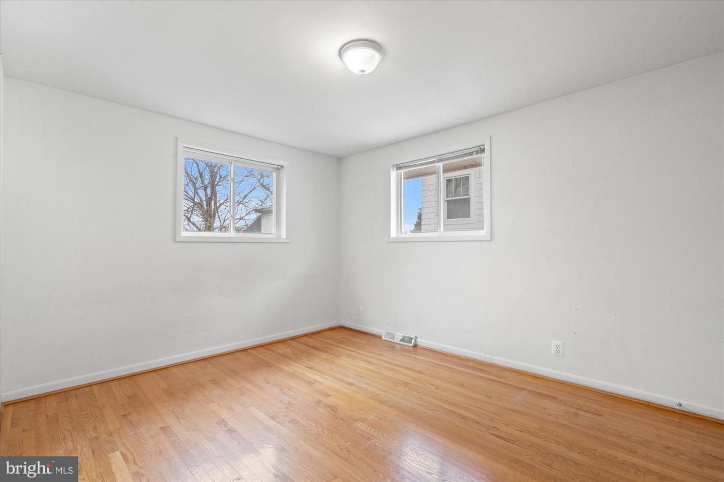 2709 12TH ST S, ARLINGTON, Virginia 22204, 5 Bedrooms Bedrooms, ,3 BathroomsBathrooms,Residential,For sale,2709 12TH ST S,VAAR2067422 MLS # VAAR2067422