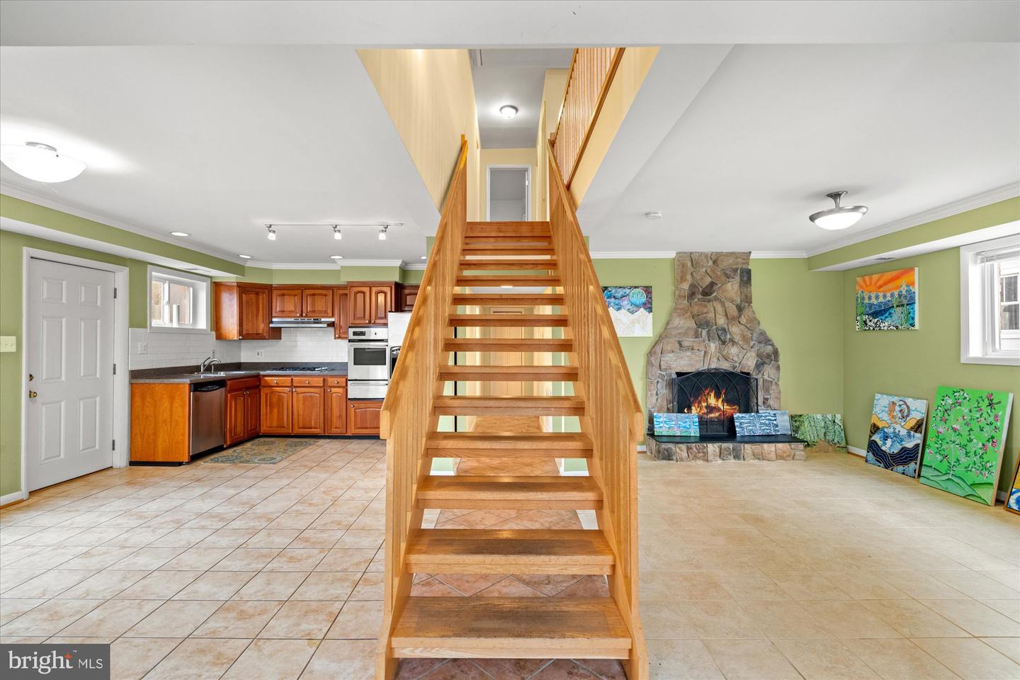 2709 12TH ST S, ARLINGTON, Virginia 22204, 5 Bedrooms Bedrooms, ,3 BathroomsBathrooms,Residential,For sale,2709 12TH ST S,VAAR2067422 MLS # VAAR2067422