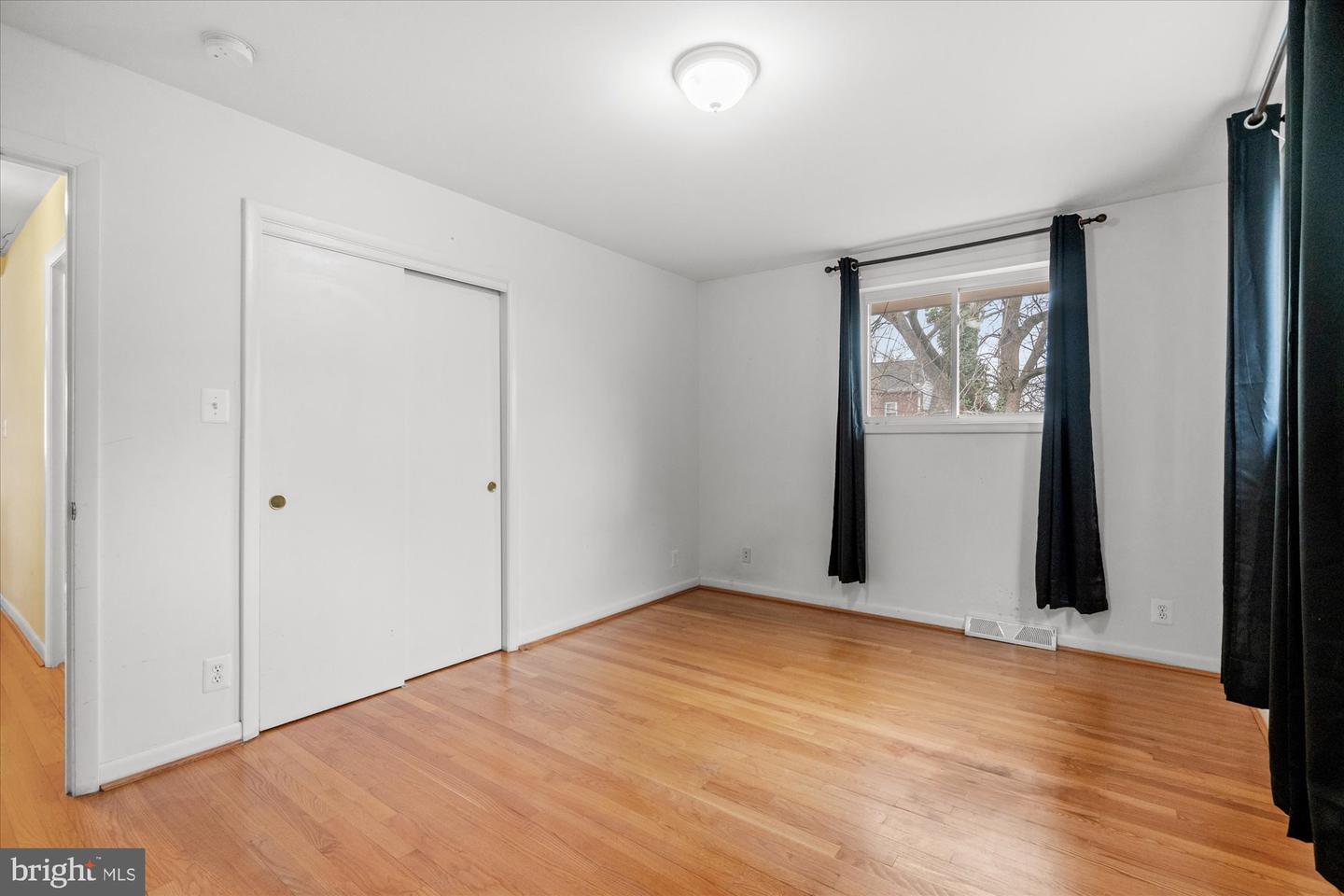 2709 12TH ST S, ARLINGTON, Virginia 22204, 5 Bedrooms Bedrooms, ,3 BathroomsBathrooms,Residential,For sale,2709 12TH ST S,VAAR2067422 MLS # VAAR2067422