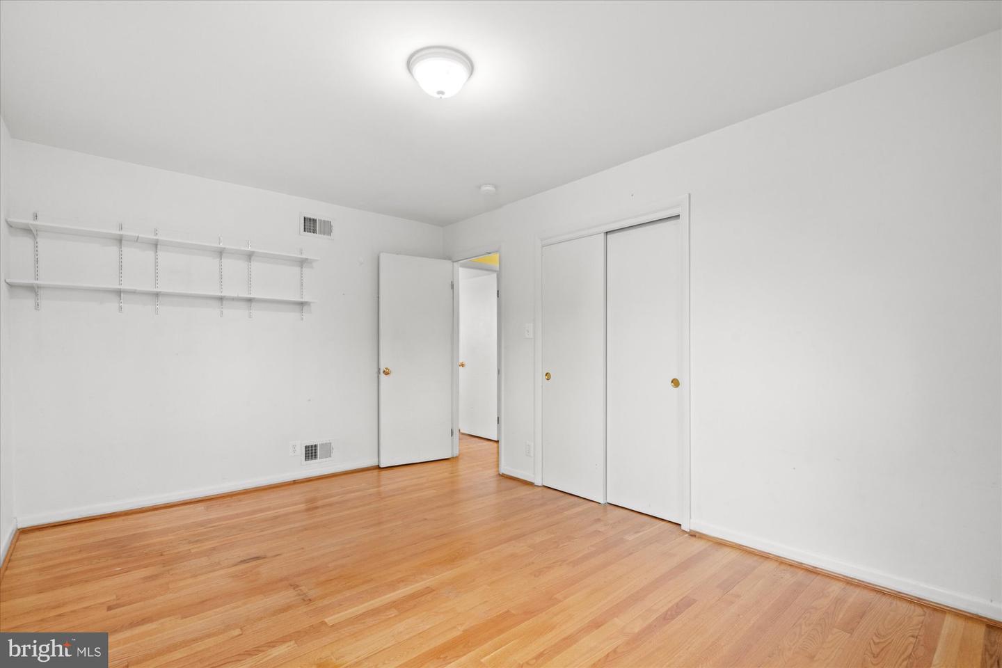 2709 12TH ST S, ARLINGTON, Virginia 22204, 5 Bedrooms Bedrooms, ,3 BathroomsBathrooms,Residential,For sale,2709 12TH ST S,VAAR2067422 MLS # VAAR2067422