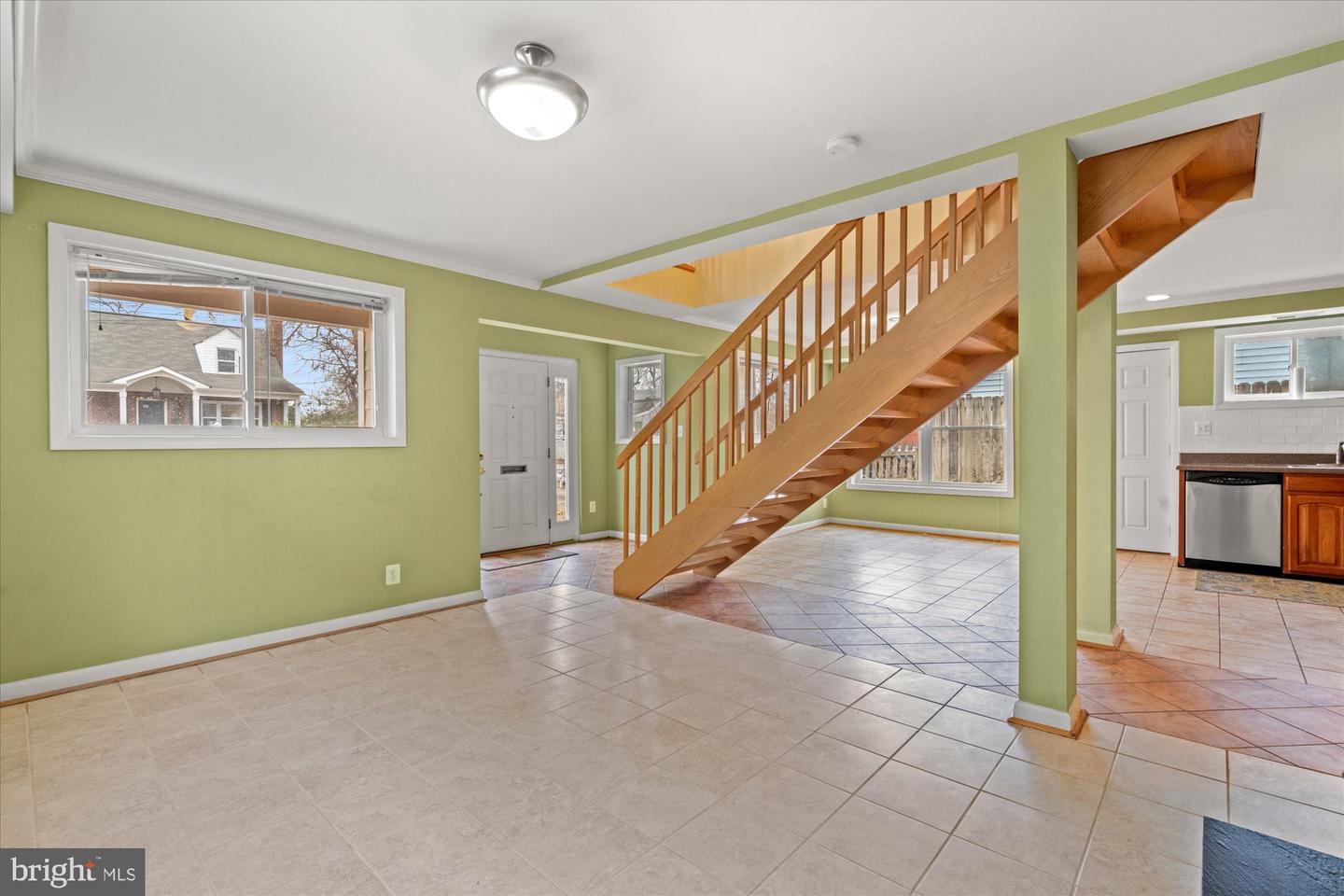 2709 12TH ST S, ARLINGTON, Virginia 22204, 5 Bedrooms Bedrooms, ,3 BathroomsBathrooms,Residential,For sale,2709 12TH ST S,VAAR2067422 MLS # VAAR2067422