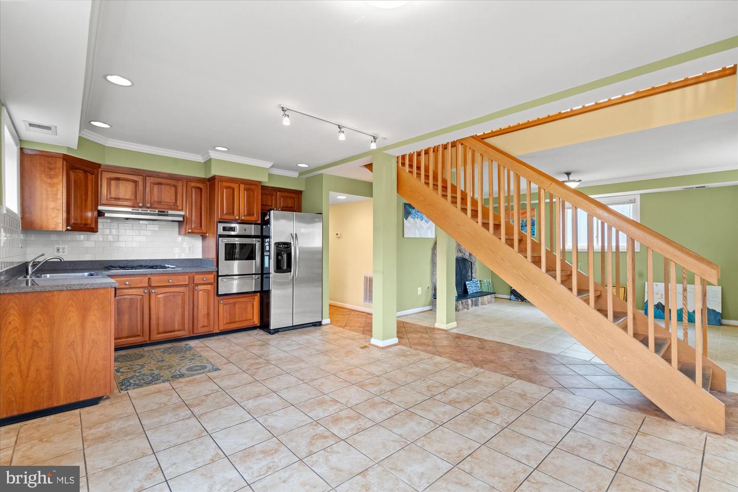 2709 12TH ST S, ARLINGTON, Virginia 22204, 5 Bedrooms Bedrooms, ,3 BathroomsBathrooms,Residential,For sale,2709 12TH ST S,VAAR2067422 MLS # VAAR2067422