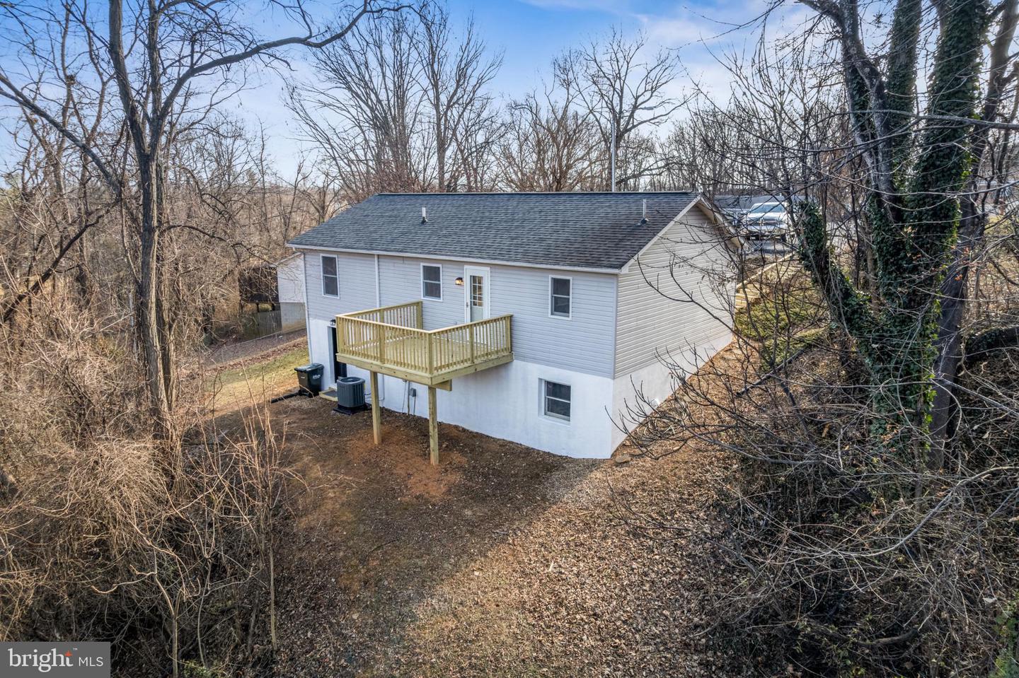 328 MONUMENT DR, STAUNTON, Virginia 24401, 3 Bedrooms Bedrooms, 5 Rooms Rooms,2 BathroomsBathrooms,Residential,For sale,328 MONUMENT DR,VASC2000770 MLS # VASC2000770