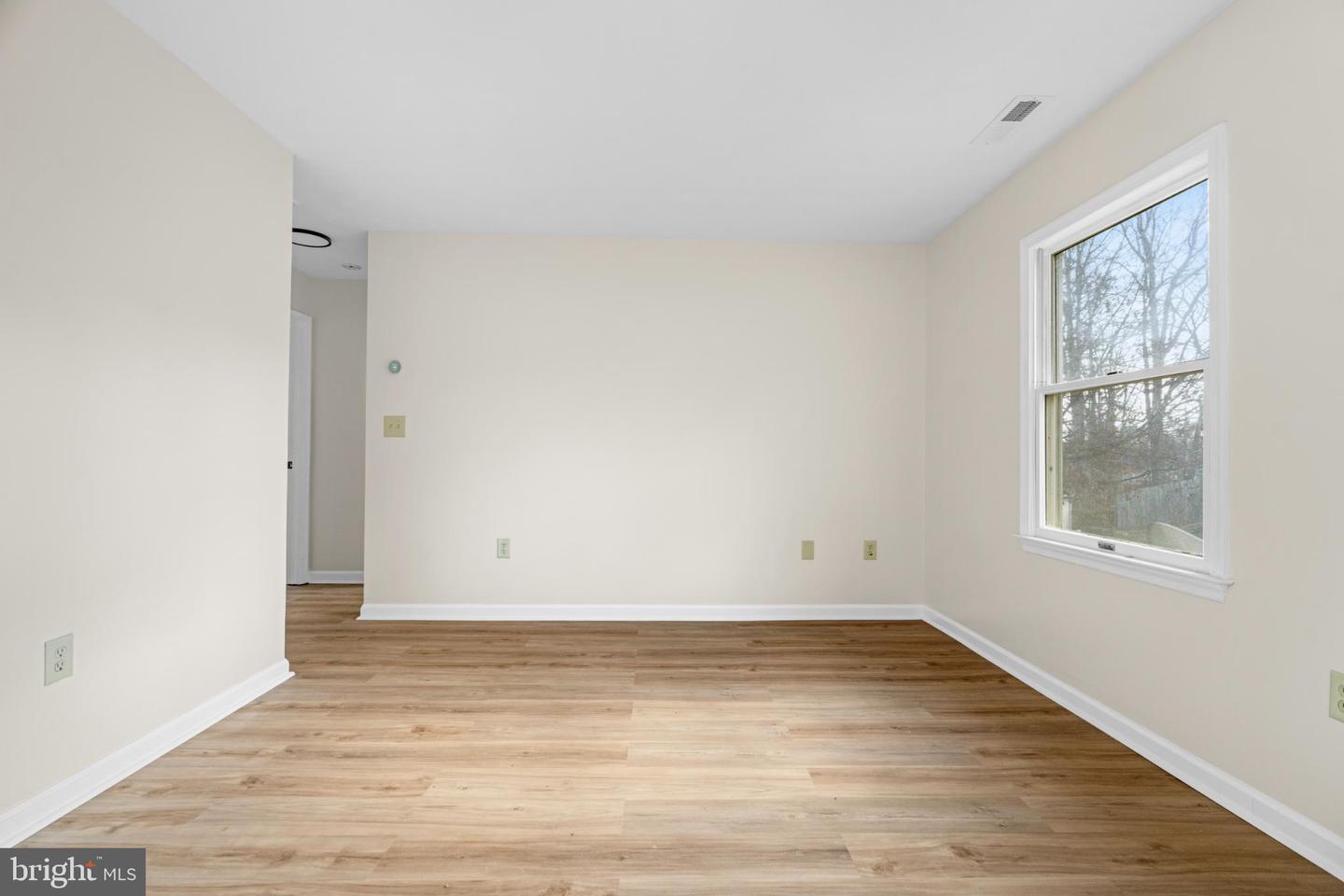 328 MONUMENT DR, STAUNTON, Virginia 24401, 3 Bedrooms Bedrooms, 5 Rooms Rooms,2 BathroomsBathrooms,Residential,For sale,328 MONUMENT DR,VASC2000770 MLS # VASC2000770