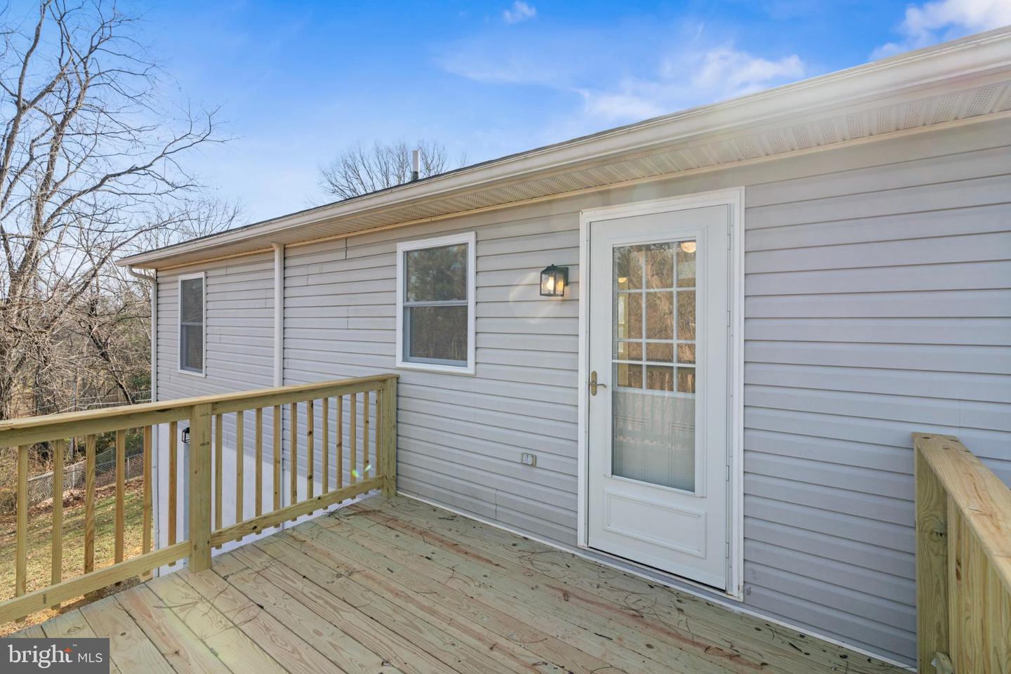 328 MONUMENT DR, STAUNTON, Virginia 24401, 3 Bedrooms Bedrooms, 5 Rooms Rooms,2 BathroomsBathrooms,Residential,For sale,328 MONUMENT DR,VASC2000770 MLS # VASC2000770