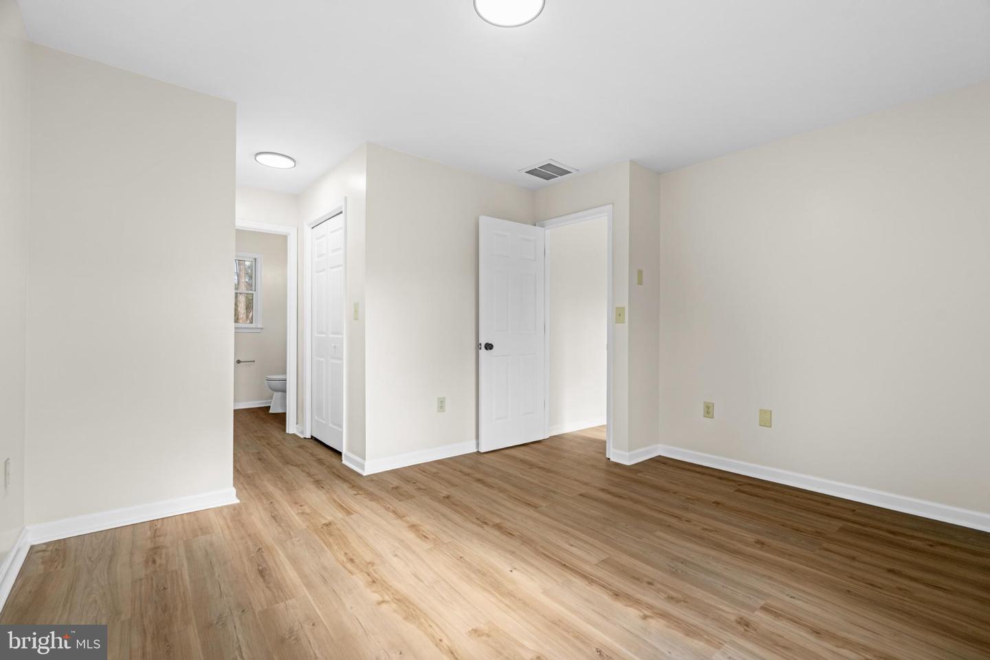 328 MONUMENT DR, STAUNTON, Virginia 24401, 3 Bedrooms Bedrooms, 5 Rooms Rooms,2 BathroomsBathrooms,Residential,For sale,328 MONUMENT DR,VASC2000770 MLS # VASC2000770