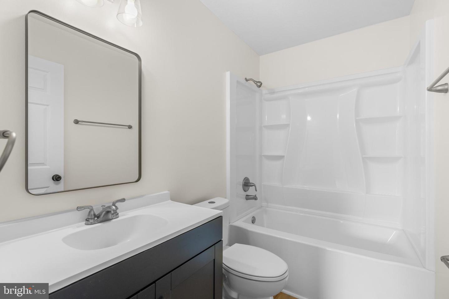 328 MONUMENT DR, STAUNTON, Virginia 24401, 3 Bedrooms Bedrooms, 5 Rooms Rooms,2 BathroomsBathrooms,Residential,For sale,328 MONUMENT DR,VASC2000770 MLS # VASC2000770